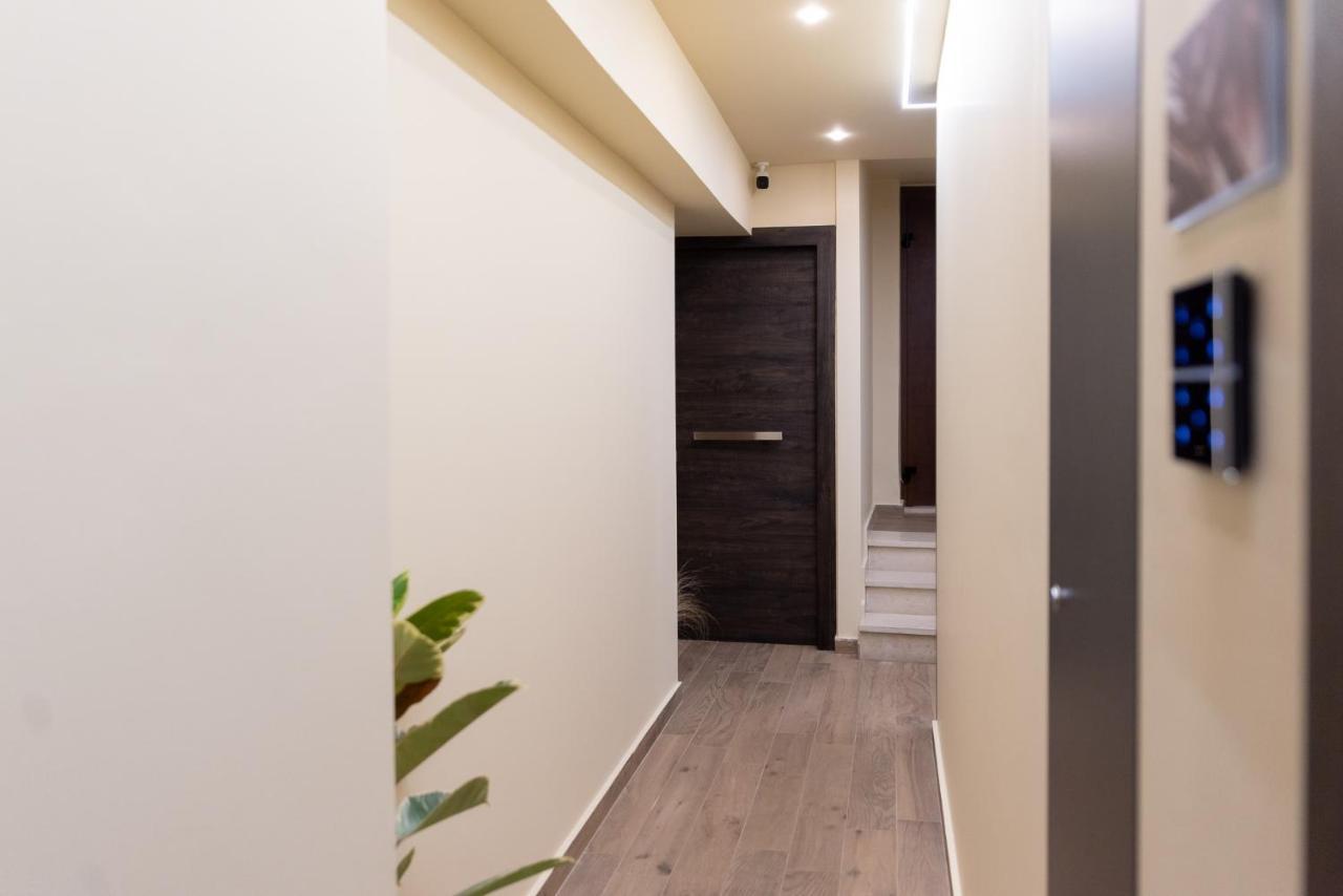 Theros By Agora Luxury Apartments In The Heart Of Heraklion Exterior foto
